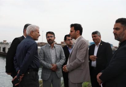 عضو مجمع تشخیص مصلحت نظام از زیرساخت های تجاری منطقه آزاد انزلی بازدید کرد