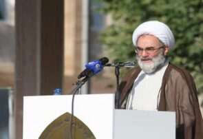 شهدا روشنی بخش راه جامعه هستند