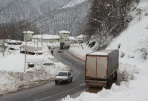 بارش شدید برف در محورهای مرزی گیلان