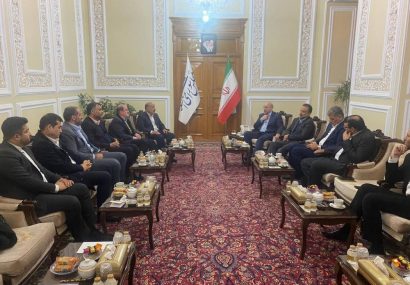 نشست جمعی از منتخبین مجلس گیلان با رئیس مجلس برگزار شد +تصاویر