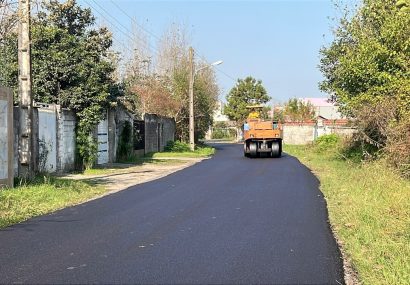 آسفالت خیابان سردار جنگل در شهر خشکبیجار