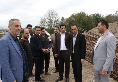 بازدید شهردار لاهیجان از روند احداث پل بلوار دکتر حکیم زاده بازدید شهردار لاهیجان از روند احداث پل بلوار دکتر حکیم زاده