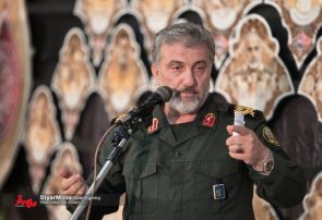 اگر درباره جنگ ۱۲ روزه ۱۲ هزار جلد کتاب بنویسیم هم کم است