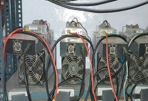 کشف و توقیف ۴ دستگاه ماینر غیرمجاز در بندرانزلی