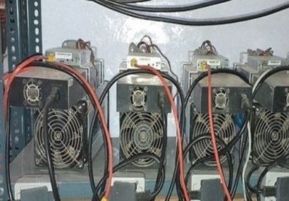 کشف و توقیف ۴ دستگاه ماینر غیرمجاز در بندرانزلی