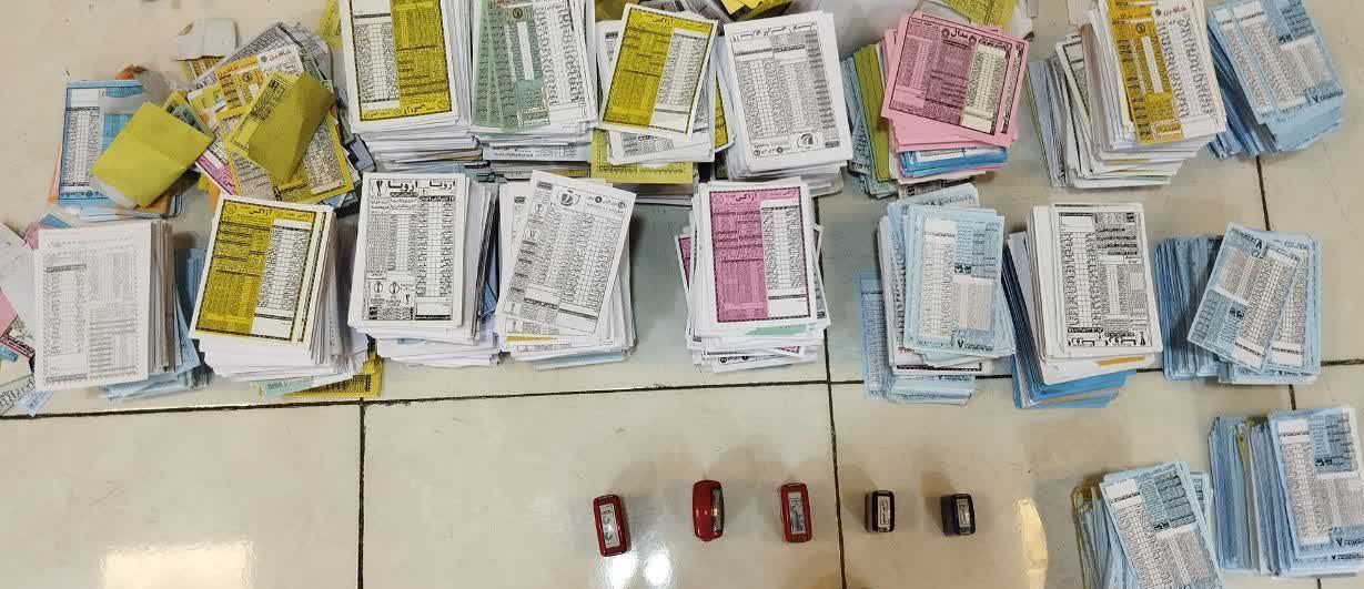 دستگیری عامل توزیع برگه‌های توتو در رشت