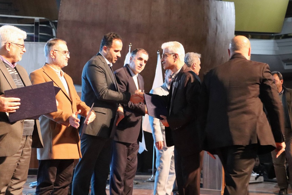 حل معضل ترافیک شهر نیازمند صبر، برنامهریزی و همراهی شهروندان است حل معضل ترافیک شهر نیازمند صبر، برنامهریزی و همراهی شهروندان است